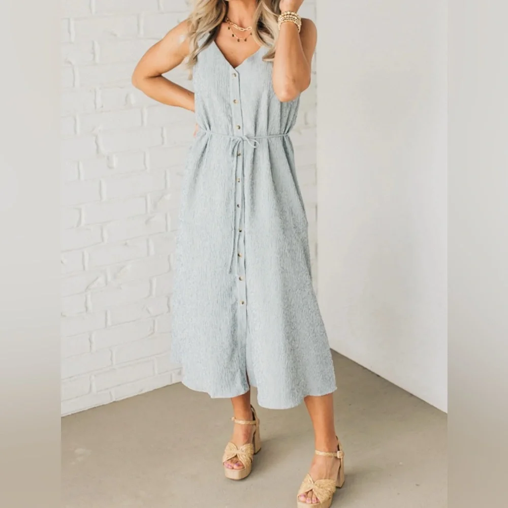 Gilli Eastside Buttoned Midi Dress NWT — Blue/Ivory Striped Belted Summer Dress - Picture 1 of 2